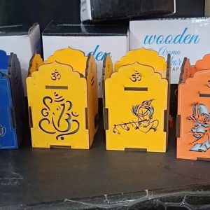 Wooden Small Kapoor Dani